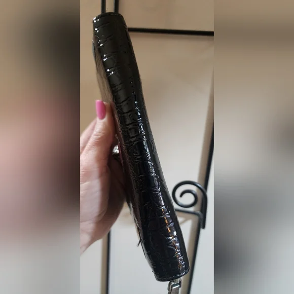 Kurt Geiger London Black Leather Puffy Rainbow Hearts Wallet - Picture 7 of 8